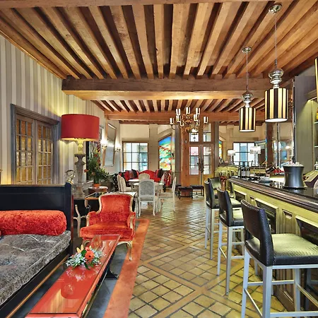 Le Cep & Hotel Beaune (Cote d'Or)