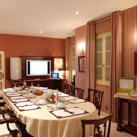 Le Cep & Hotel Beaune (Cote d'Or)